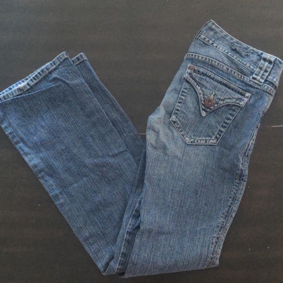 Like-New Guess Jeans - Picture 2 of 5